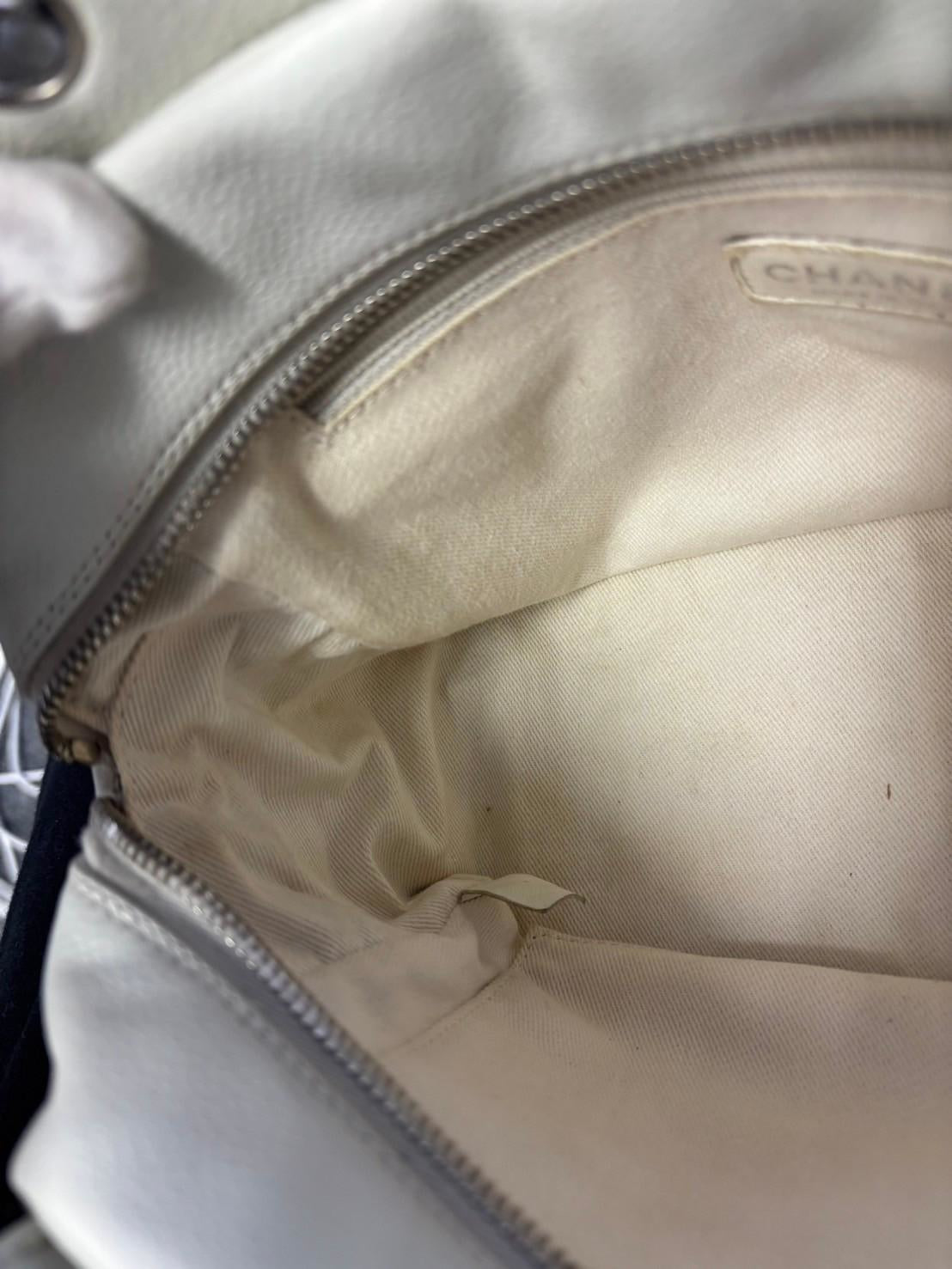CHANEL Caviar Skin white bag PST
