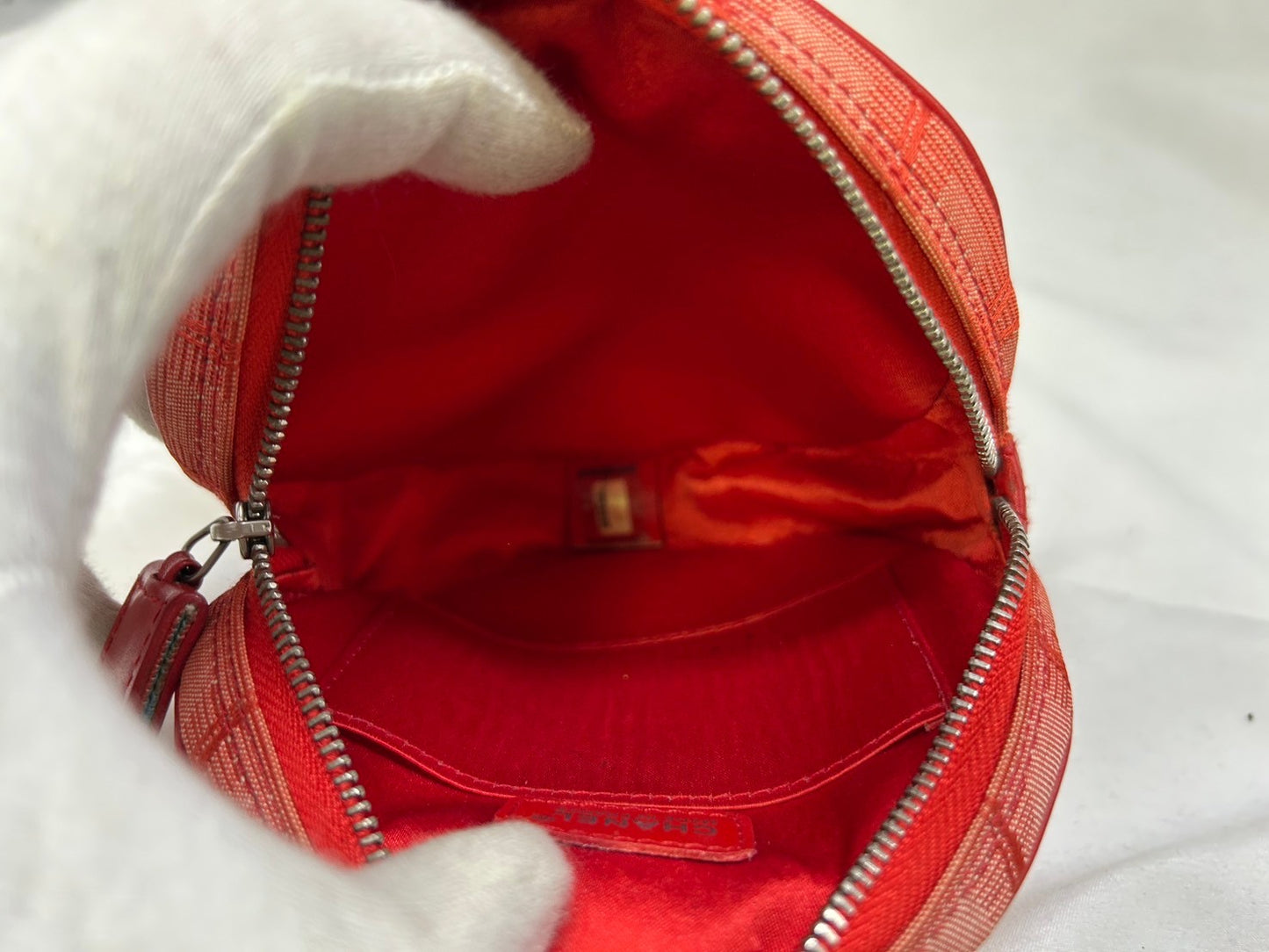 CHANEL Pouch Round red