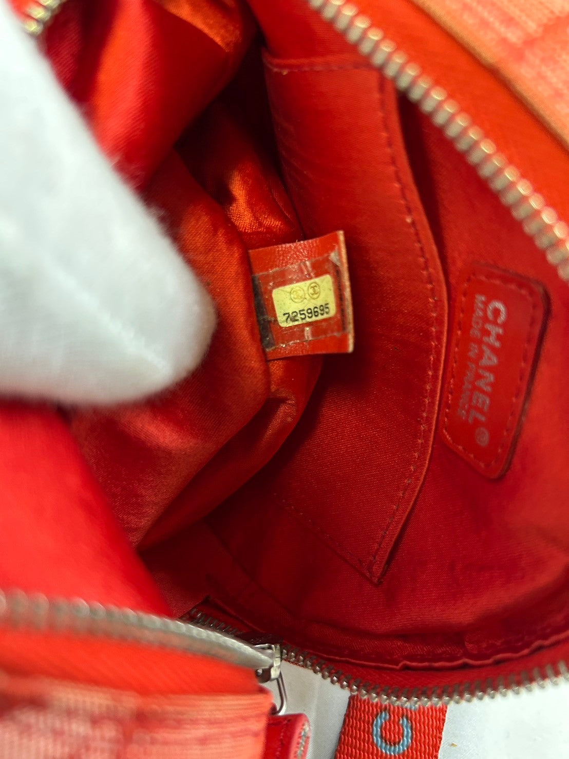CHANEL Pouch Round red
