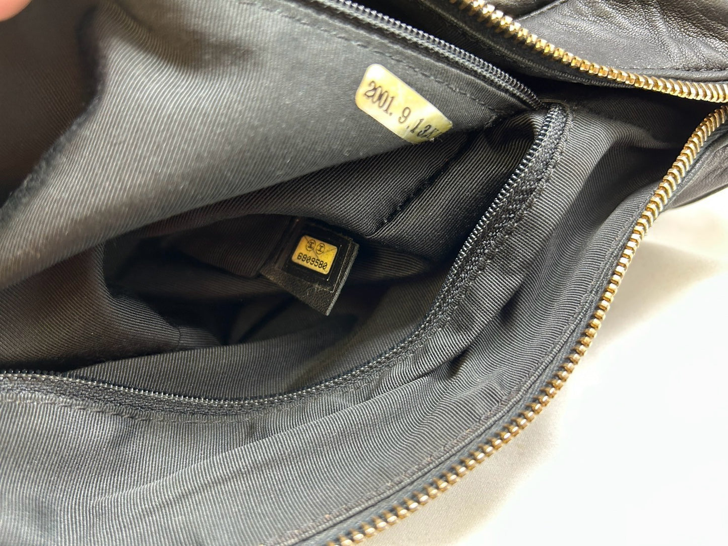 CHANEL Chocolate bar Shoulder bag