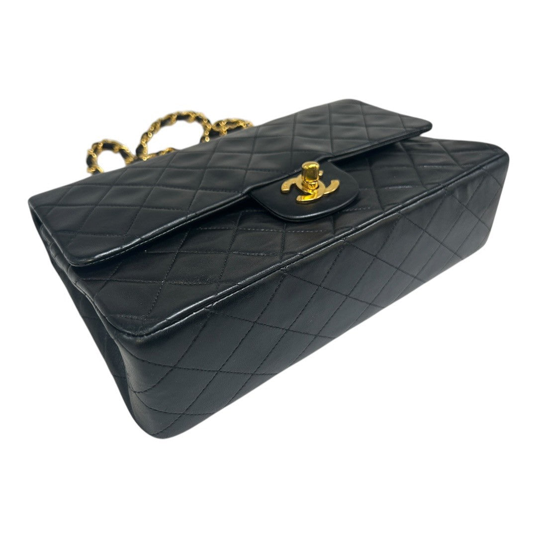 CHANEL Matelassé lambskin Shoulder bag