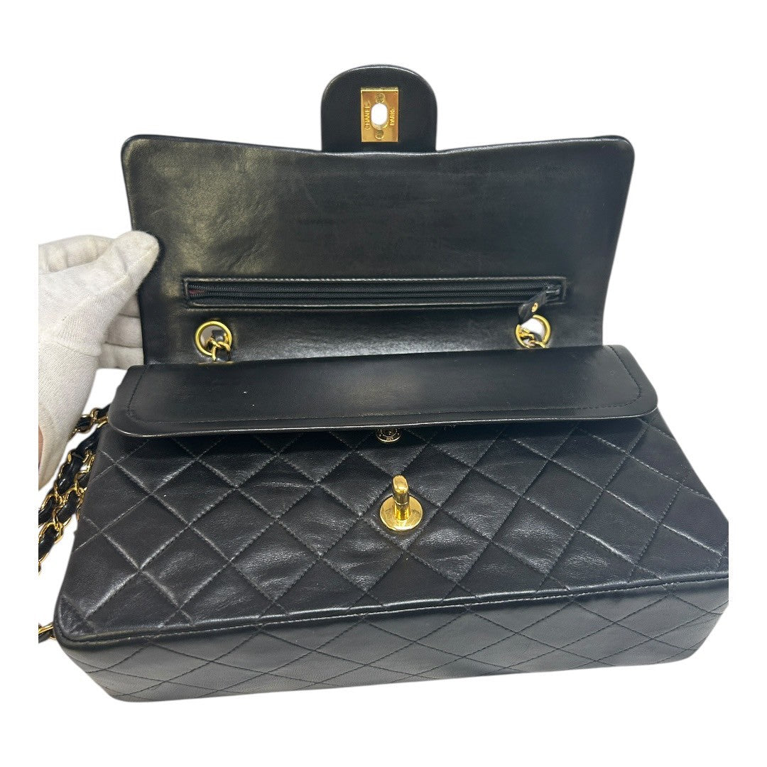 CHANEL Matelassé lambskin Shoulder bag