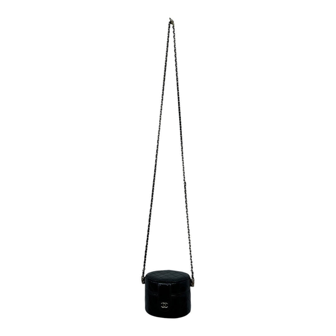 CHANELMatelassé Pouch shoulder