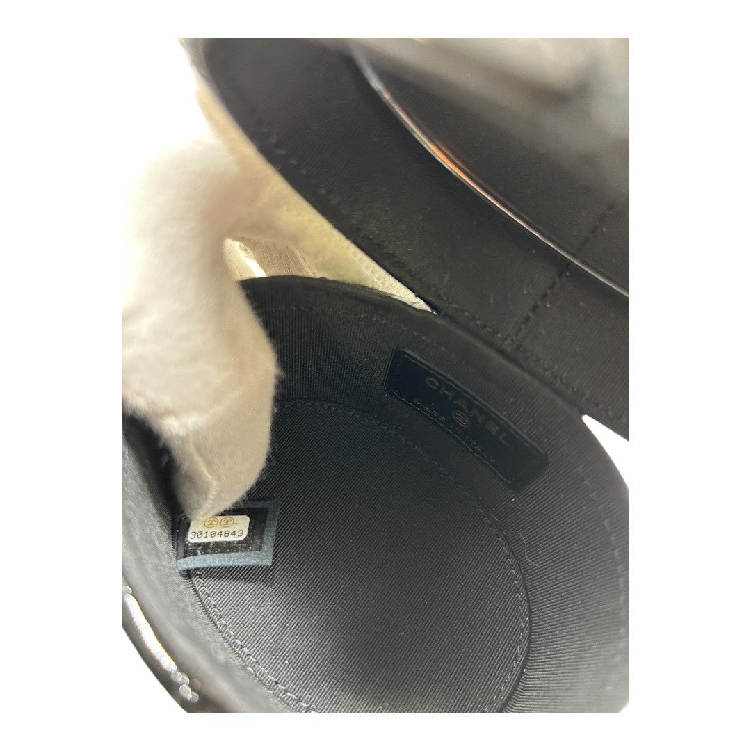 CHANELMatelassé Pouch shoulder