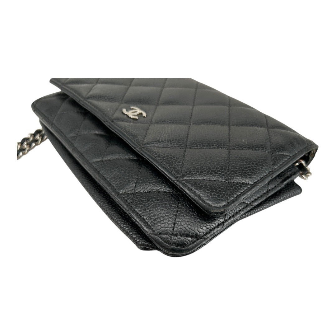 CHANEL Chain Wallet Caviar Skin