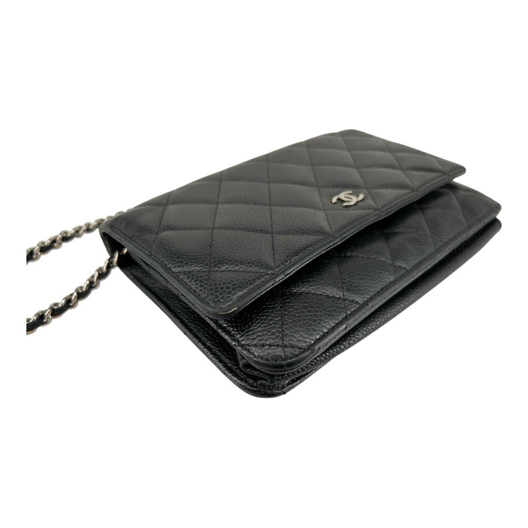 CHANEL Chain Wallet Caviar Skin
