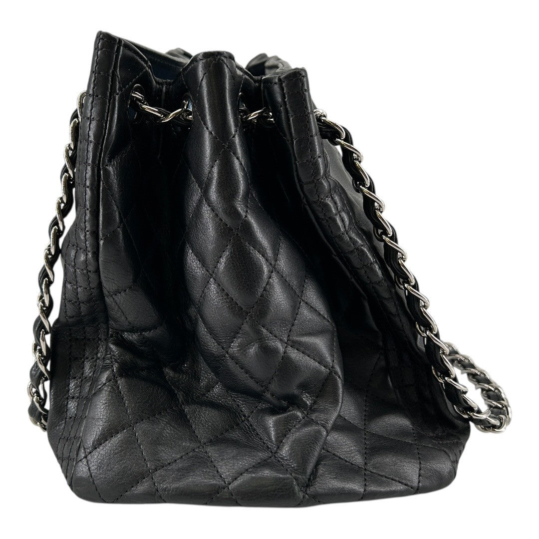 CHANEL Women's Chain Shoulder Bag Black