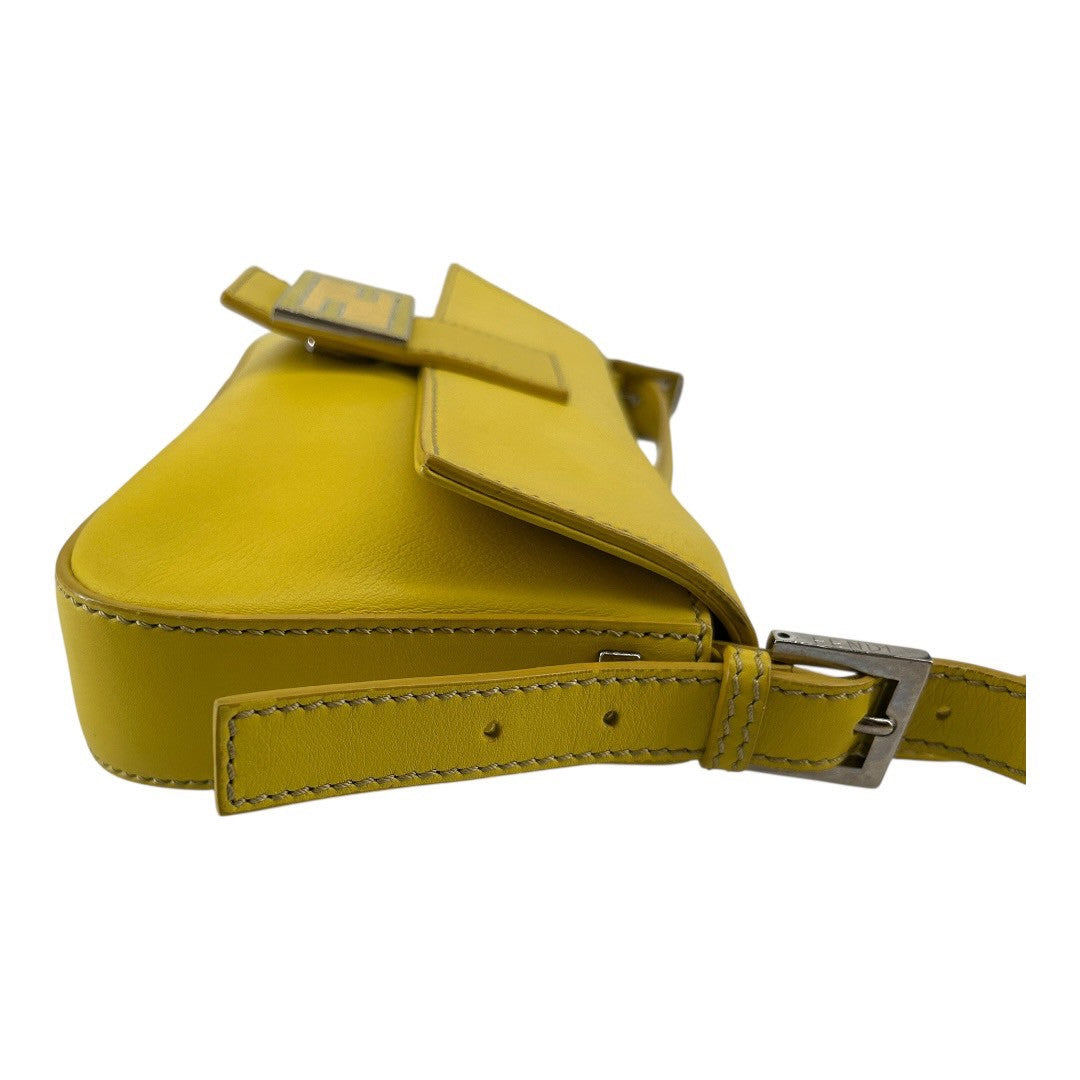 Fendi Shoulder bag Mamma Bucket Yellow