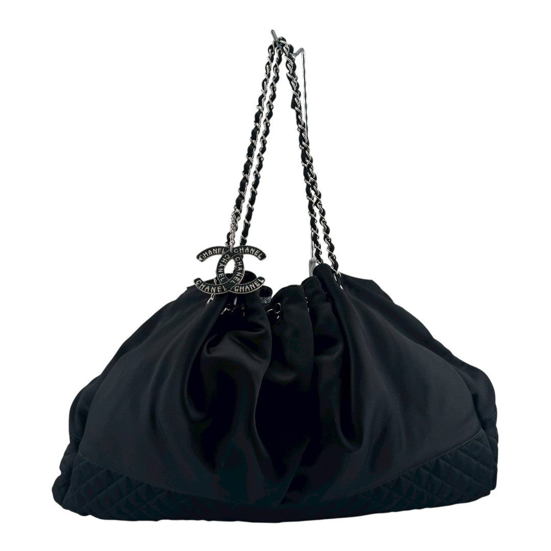 CHANEL Shoulder bag, Matelasse, Chain shoulder, Black