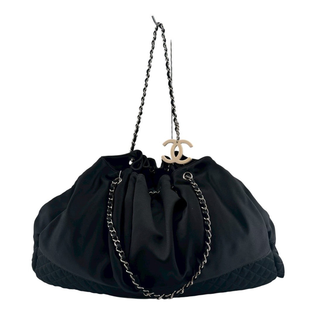 CHANEL Shoulder bag, Matelasse, Chain shoulder, Black