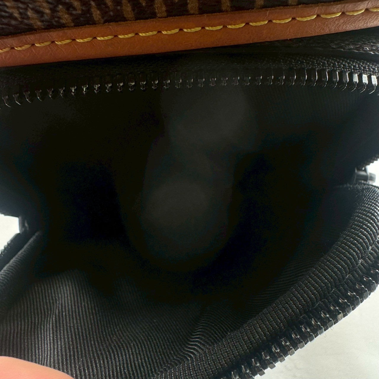 Louis Vuitton Women's shoulder bag, smartphone bag