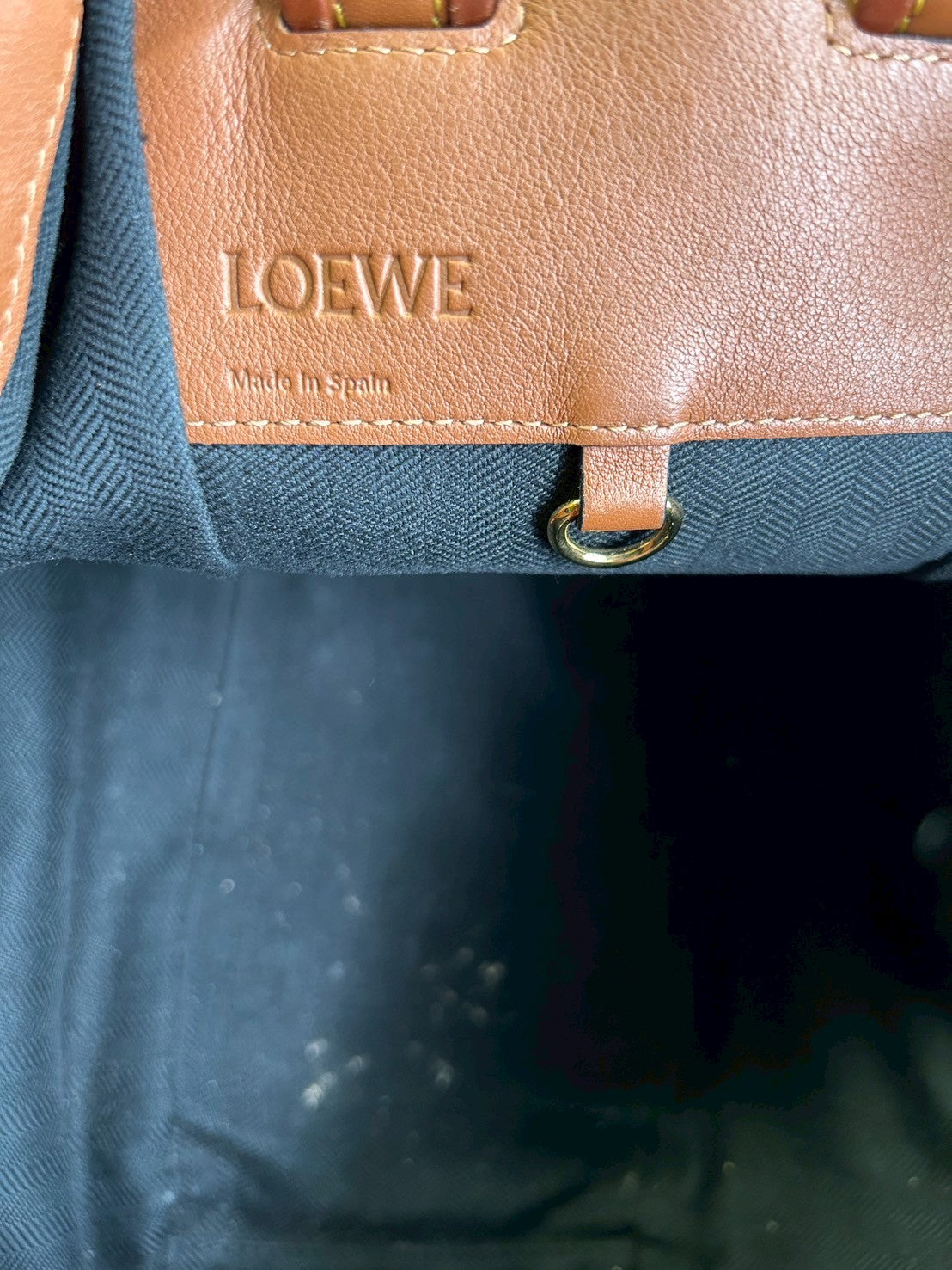 LOEWE Women's Shoulder Bag Hammock Brown