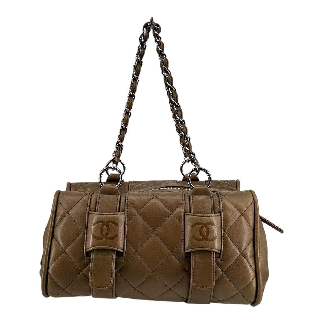 CHANEL Lambskin chain shoulder bag
