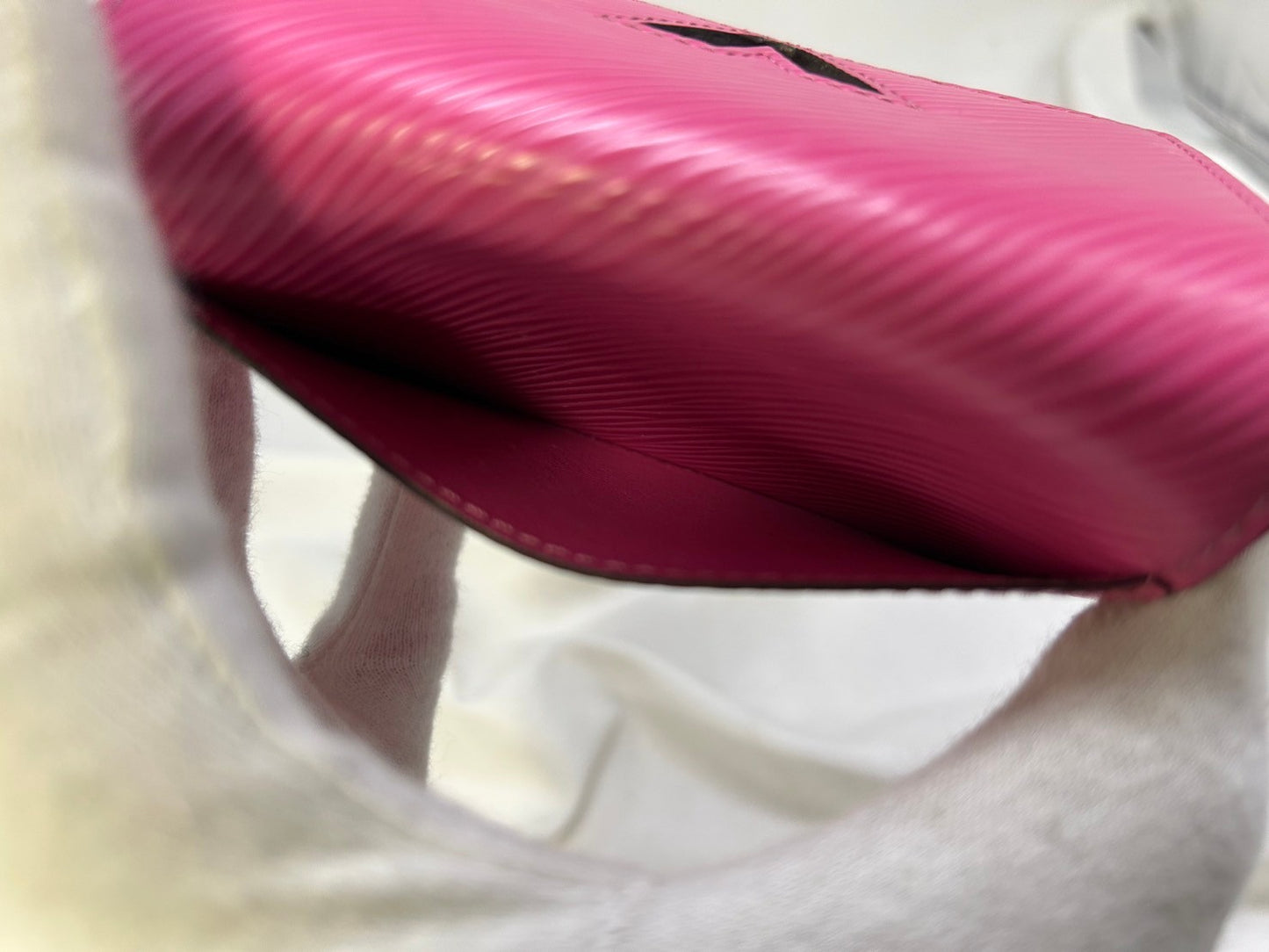 Louis Vuitton Business card holder Twist pink