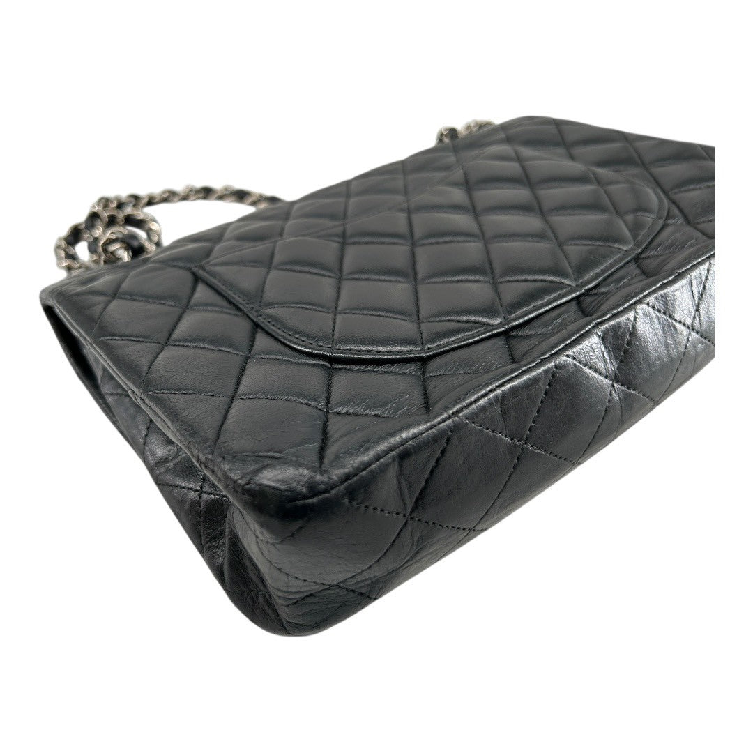 CHANEL　Chain Shoulder Bag Matelasse Lambskin