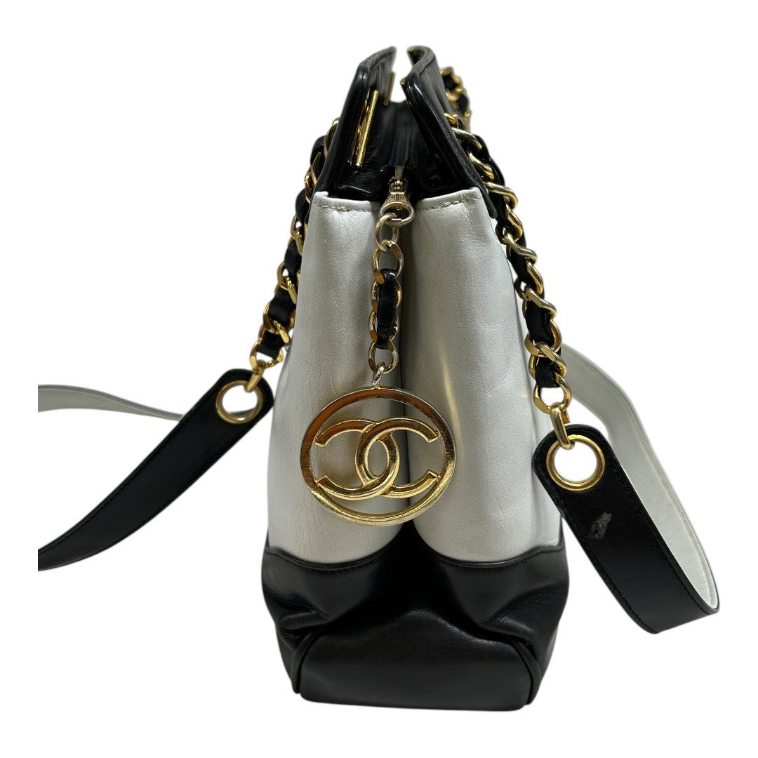 CHANEL Chain shoulder lambskin