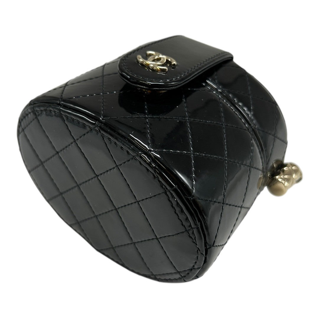 CHANEL 馬特拉塞凸紋肩袋