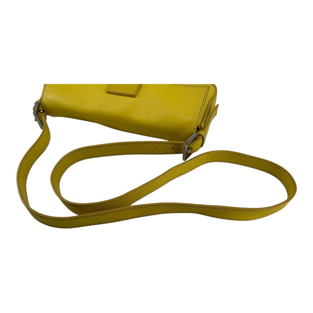 Fendi  Shoulder bag Mamma Bucket Yellow