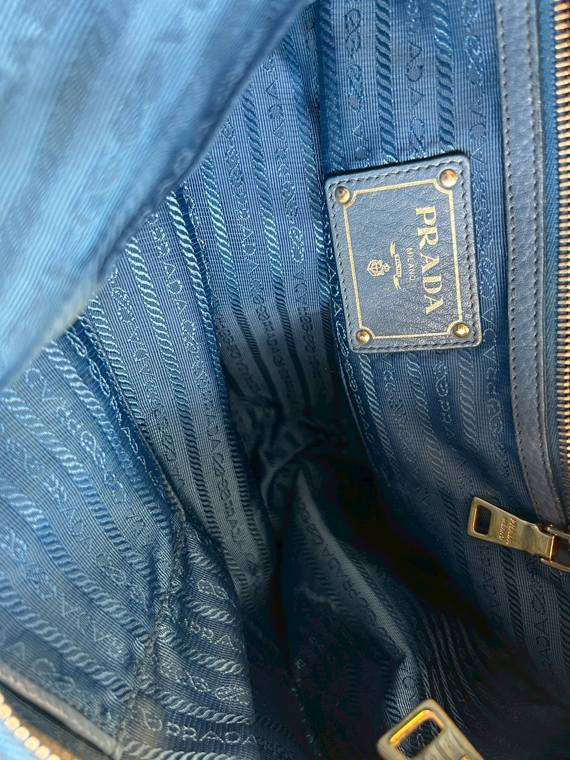 PRADA　普拉達　Shoulder bag for women in blue leather