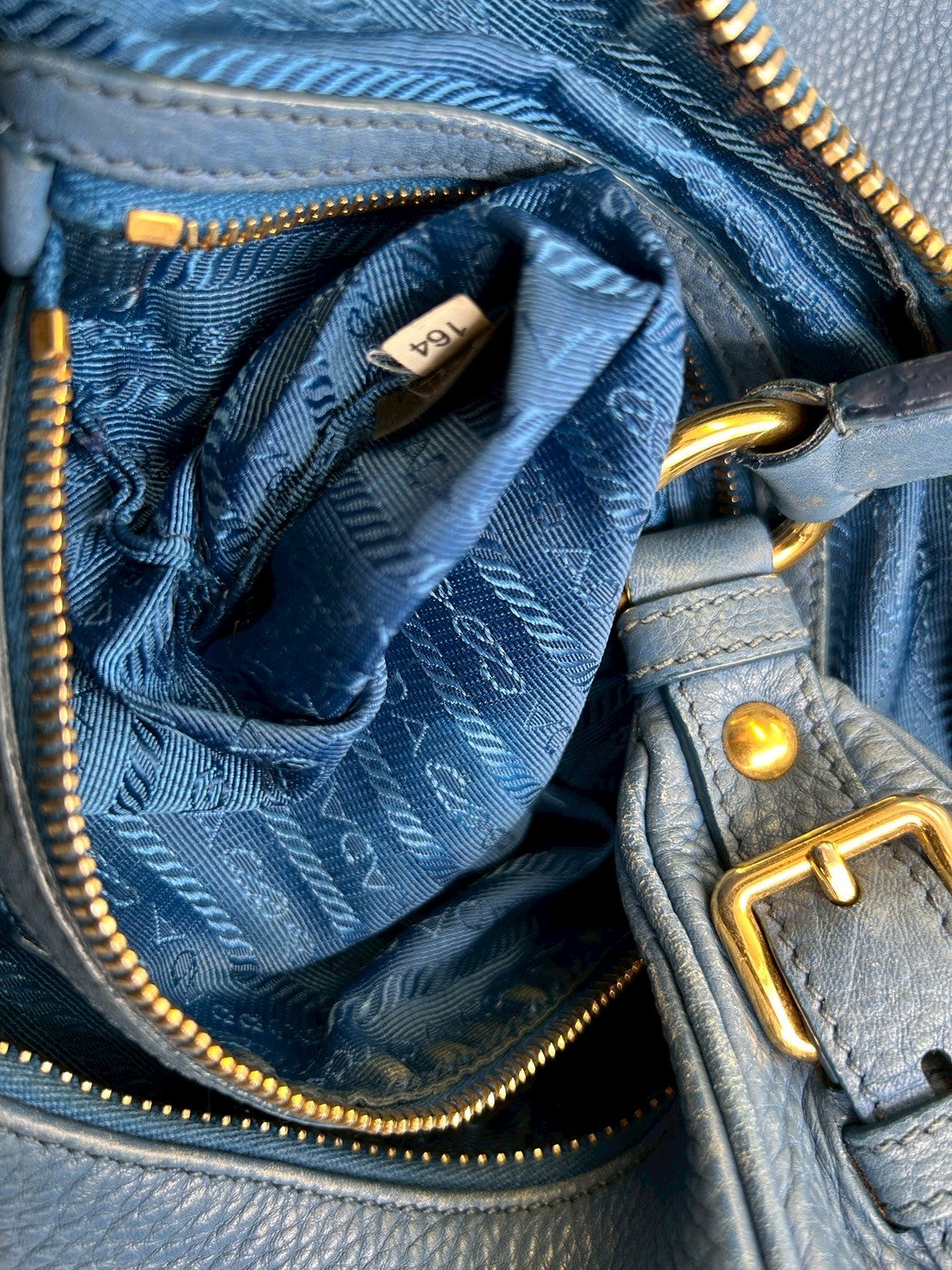 PRADA　普拉達　Shoulder bag for women in blue leather