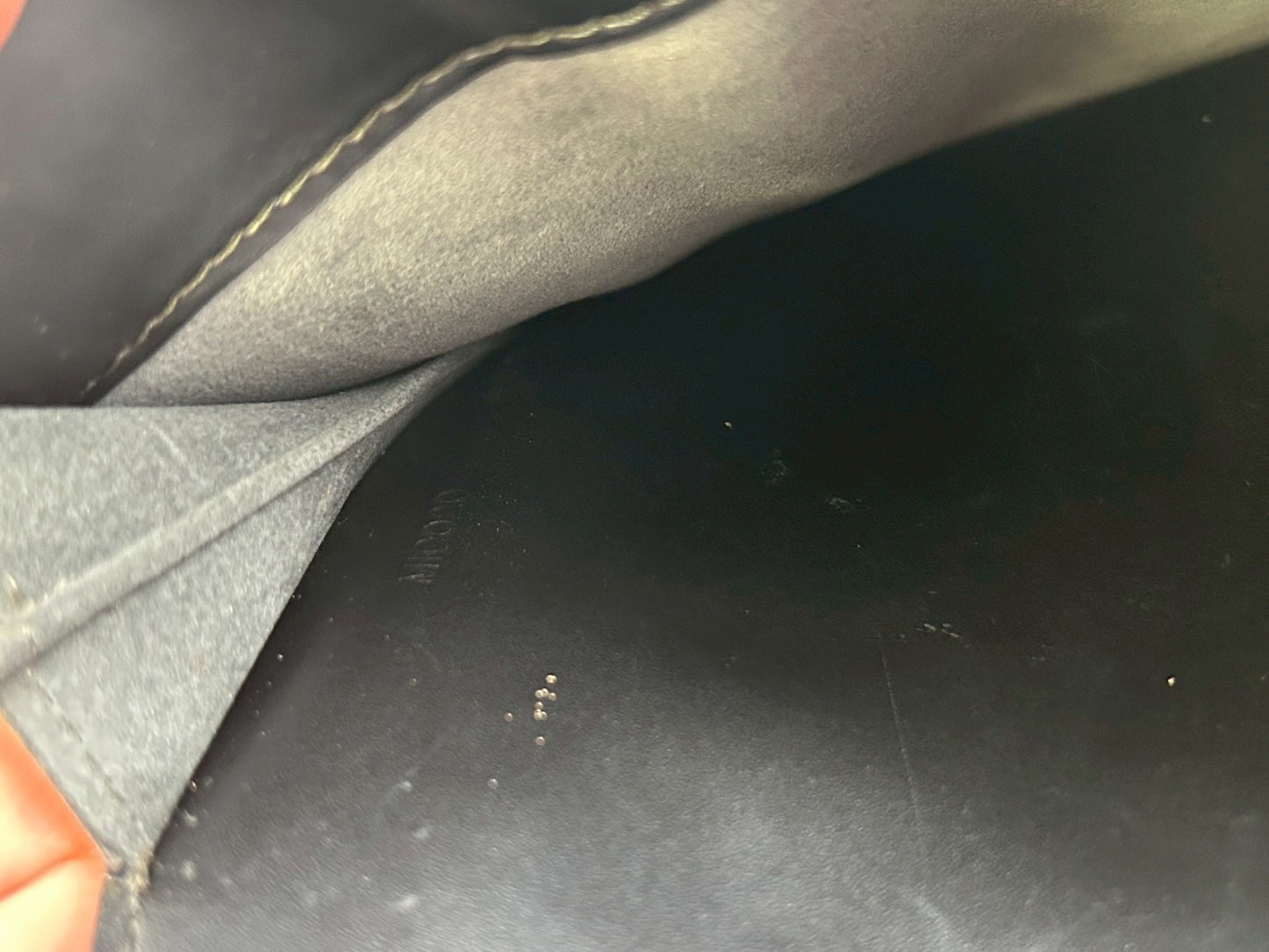 Louis Vuitton　Women's Triana Epi Handbag in Black
