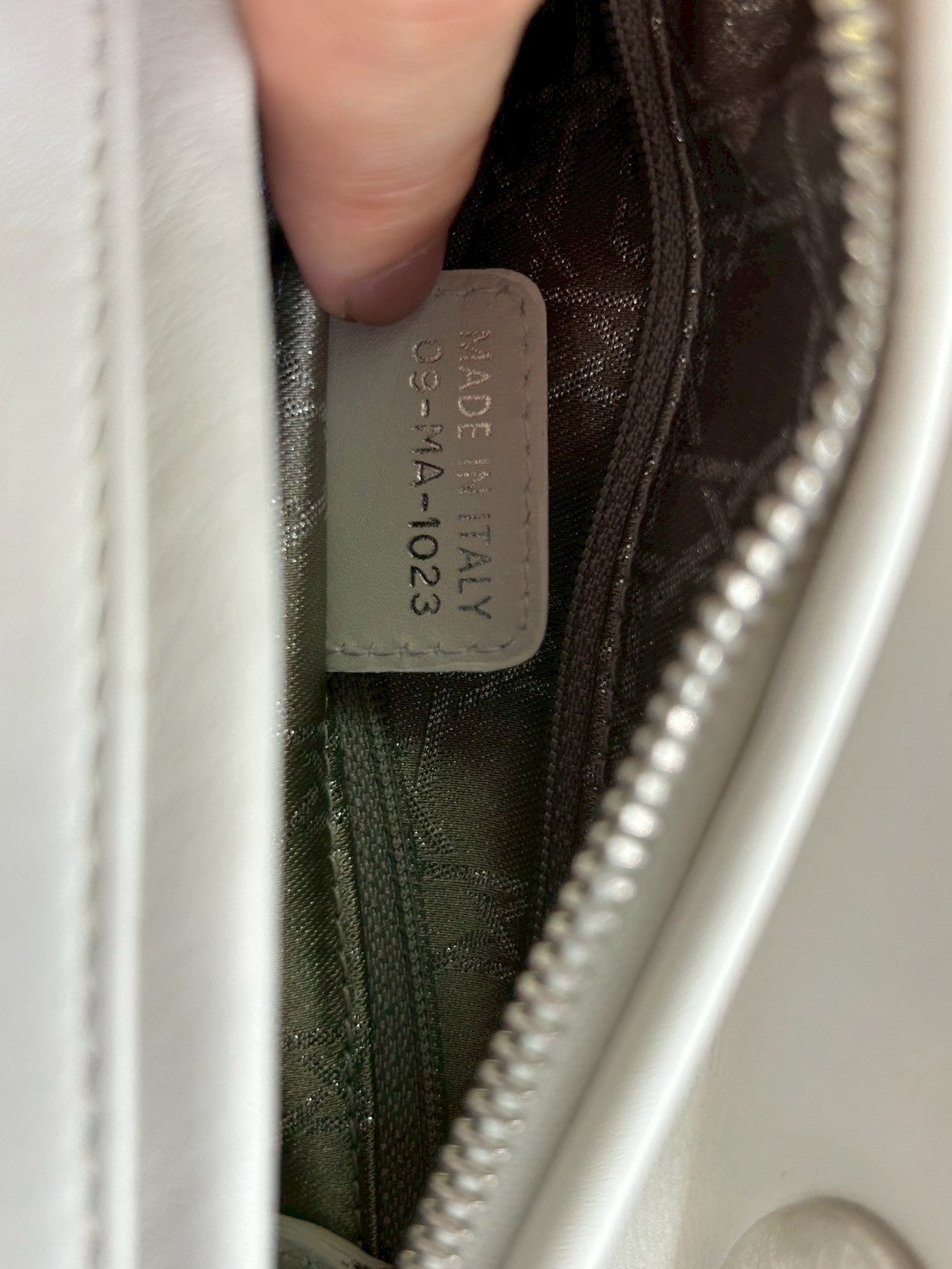 Dior　Cannage Stud Handbag, Medium, White