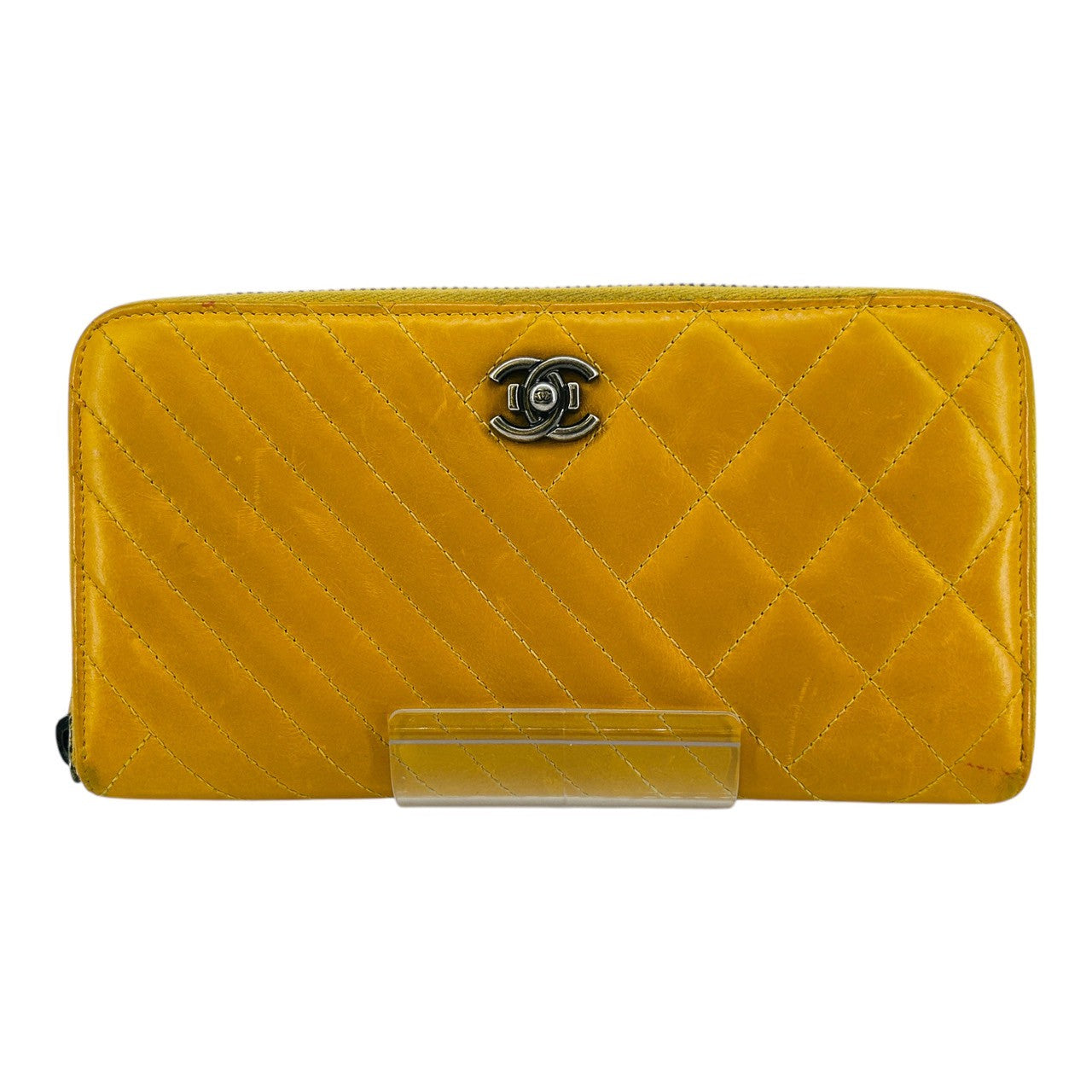 CHANEL　Round zipper　wallet　 yellow