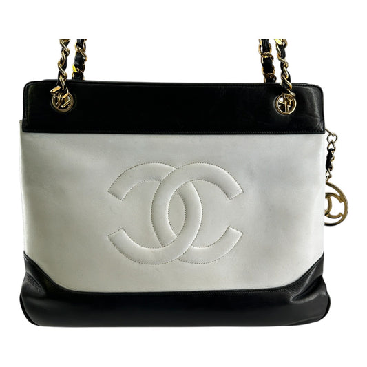 CHANEL Chain shoulder lambskin